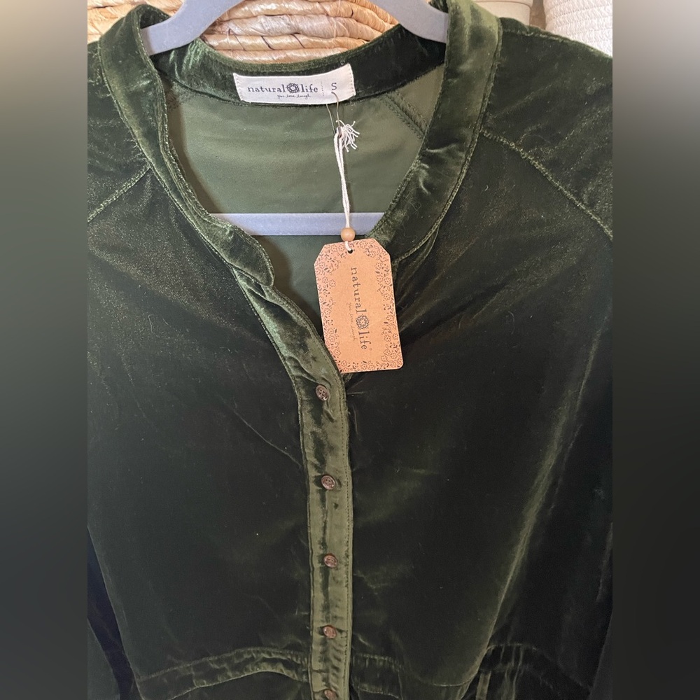 Women's Natural Life Green Velvet Tunic Top Shacket Pockets Size S Boho Chic - Picture 2 of 11